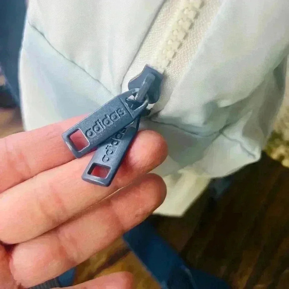 Adidas mini Backbag! - Picture 5 of 6